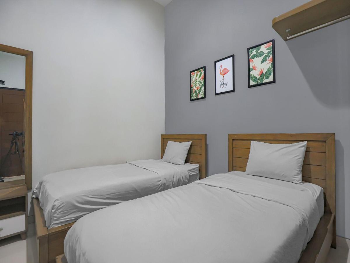 Hotel Casa Ts 16 Malang Exterior foto