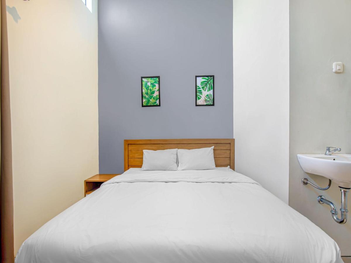 Hotel Casa Ts 16 Malang Exterior foto