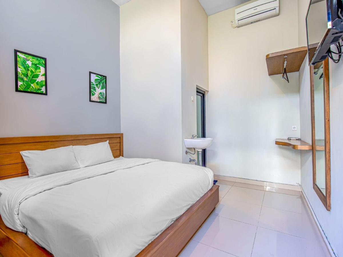 Hotel Casa Ts 16 Malang Exterior foto